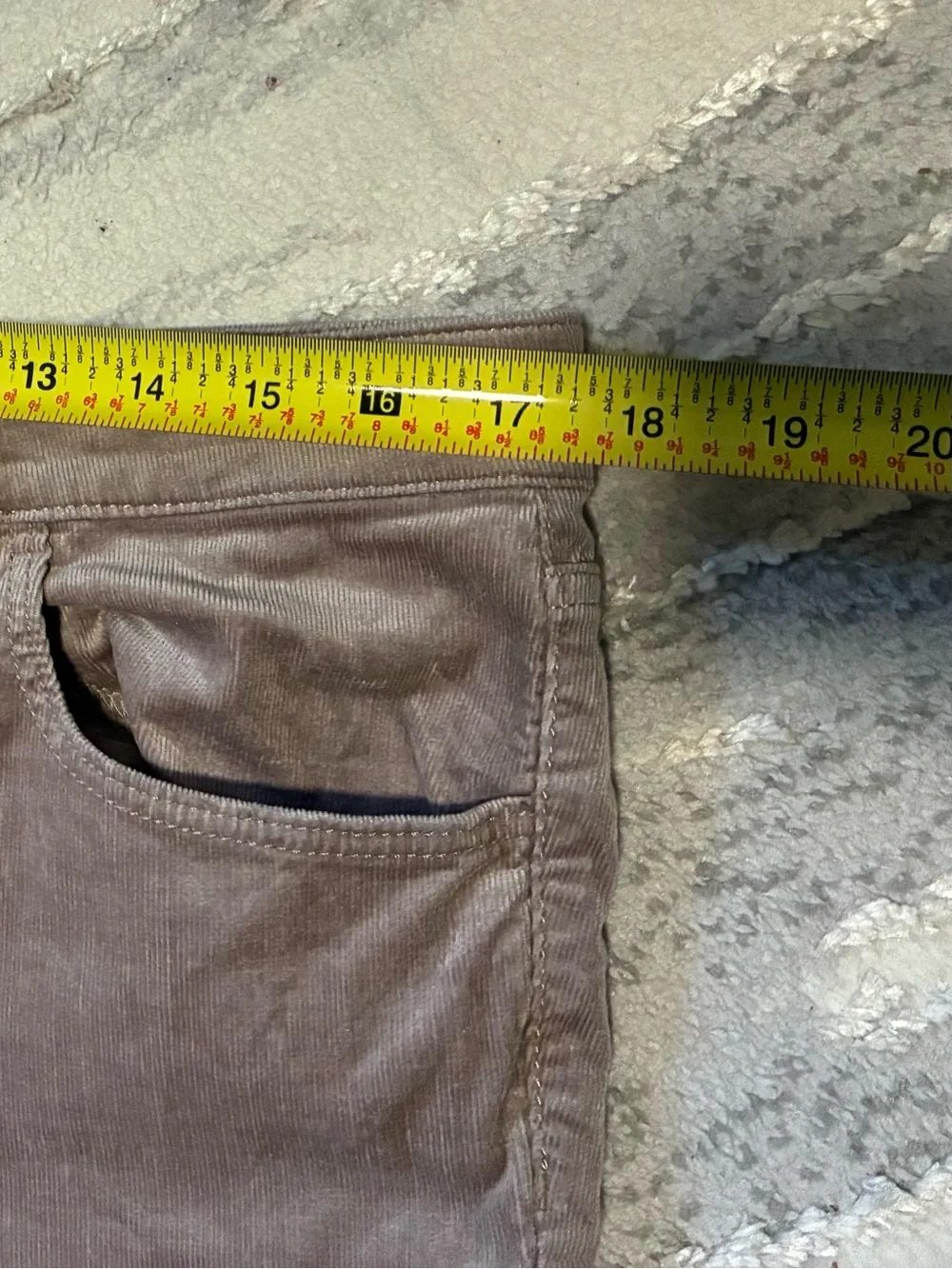 N/A comfortable straight